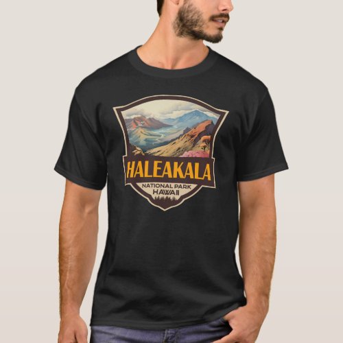 Haleakala National Park Illustration Retro Badge T_Shirt