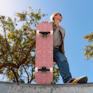 Half Pipe Skate – Pro Legend Deck Design