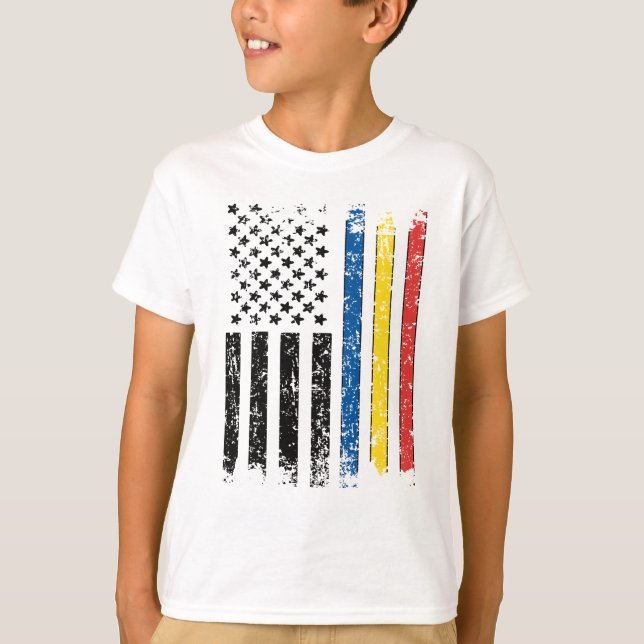 Half Romanian Half American Flag Romania USA T-Shirt (Front)