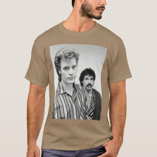 Hall Oates in London 1982 by Virginaurbett boy fam T-Shirt