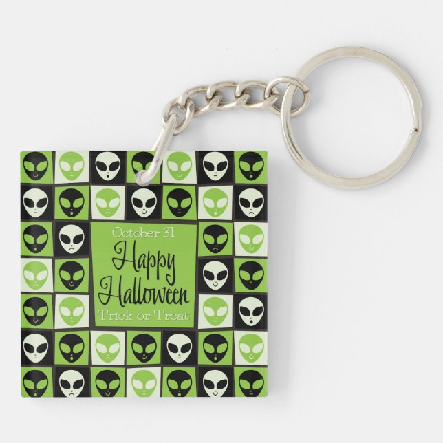 Halloween alien mosaic keychain (Back)