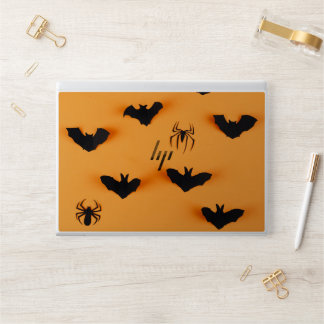 	Halloween bat HP Laptop Skin