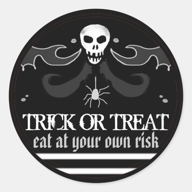Halloween Black & White Skull Label Trick or Treat (Front)