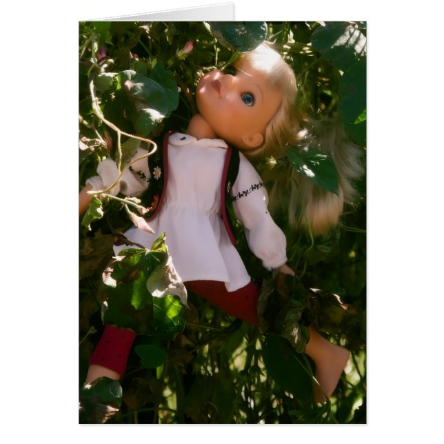 Halloween Broken Doll in the Garden Cards (Front)
