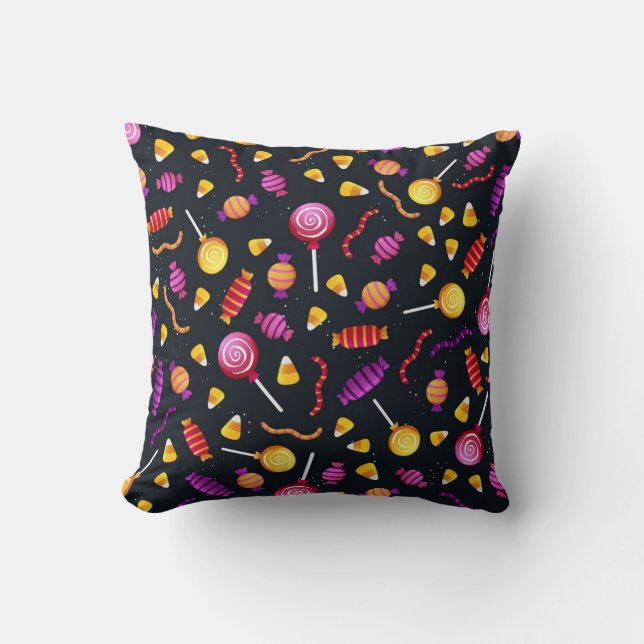 Halloween candy pattern throw pillow (Front)