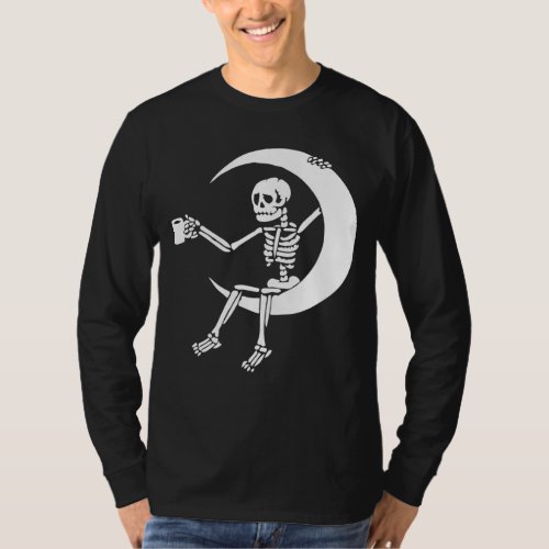 Halloween Coffee Drinking Skeleton Skull Sitting O T_Shirt