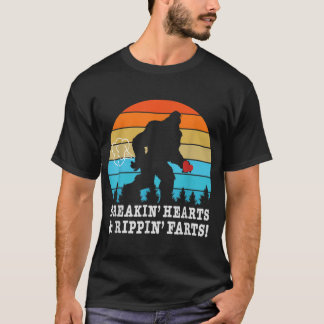 Halloween Costume Bigfoot Breaking Hearts and Ripp T-Shirt