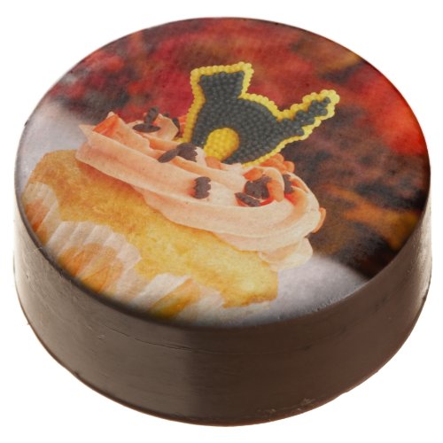 Halloween Cupcake With Fall Foliage Chocolate Covered Oreo