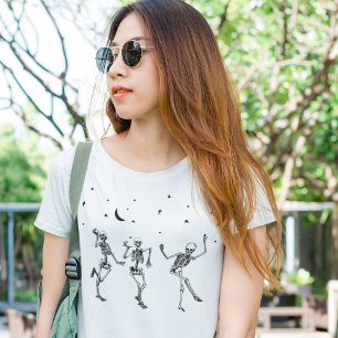 Halloween Dancing Skeletons   T-Shirt