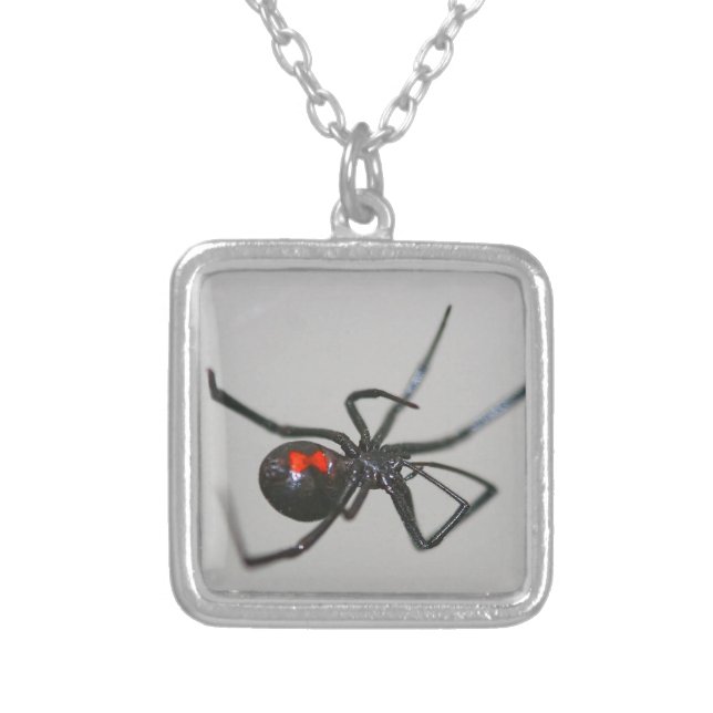 Halloween Gothic Black Widow Spider Necklace (Front)