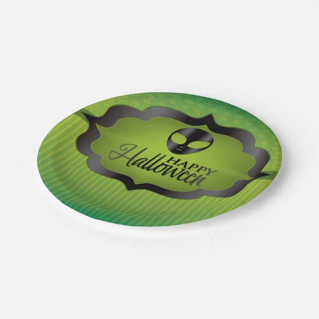 Halloween green alien paper plates (Angled)