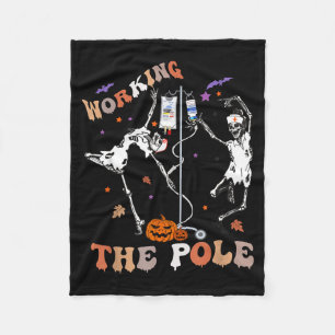 Halloween Icu Er Nurse Working The Le Skeleton Dan Fleece Blanket
