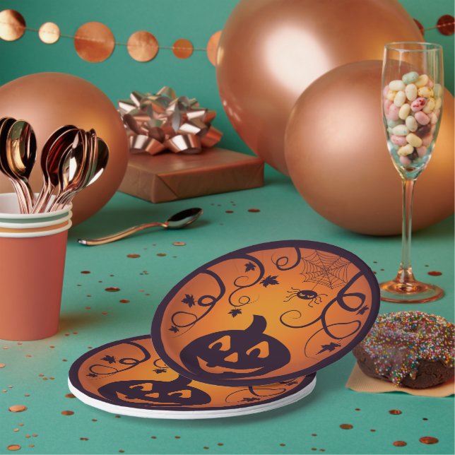Halloween Jack o lantern pumpkin face and spider Paper Plates (Multi)