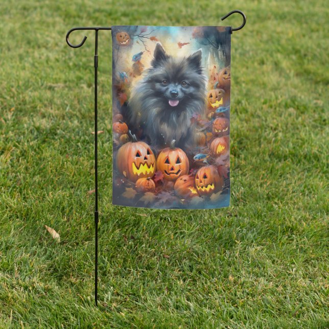 Halloween Keeshond With Pumpkins Scary Garden Flag (In SItu)