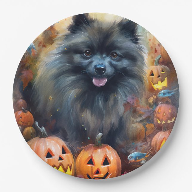 Halloween Keeshond With Pumpkins Scary Paper Plates (Front)