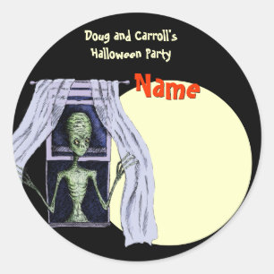 Halloween Party Name Tag - Creepy Window Alien