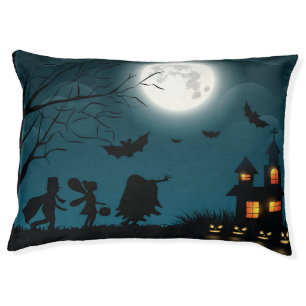 Halloween Pumpkins: Dark Castle Blue Moon Pet Bed
