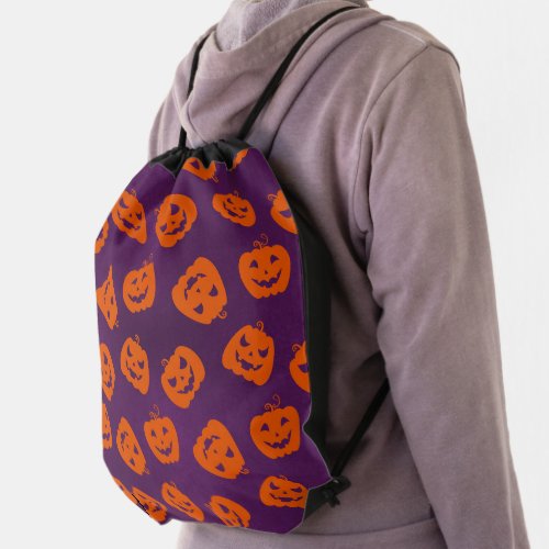Halloween Pumpkins on Purple Background Pattern Drawstring Bag