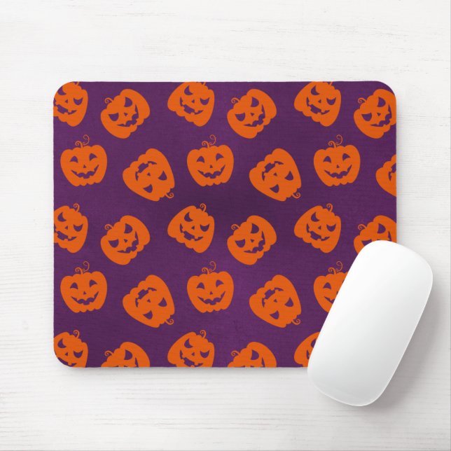 Halloween Pumpkins on Purple Background Pattern Mouse Pad (With Mouse)