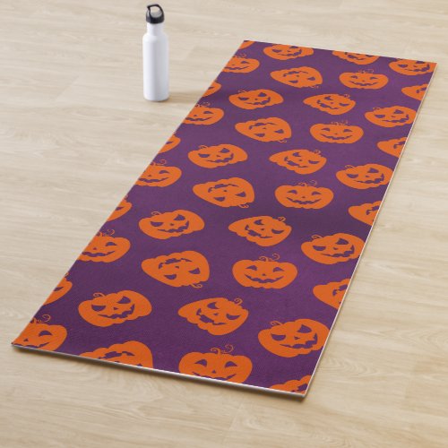 Halloween Pumpkins on Purple Background Pattern Yoga Mat