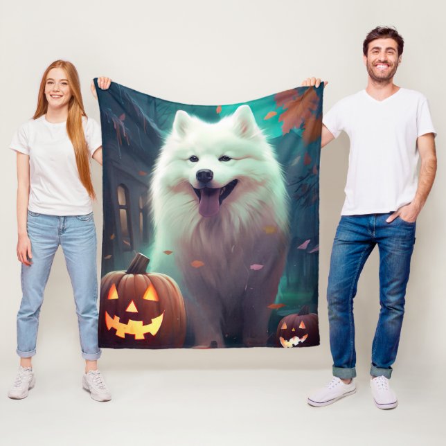 Halloween Samoyed With Pumpkins Scary Fleece Blanket (In Situ)