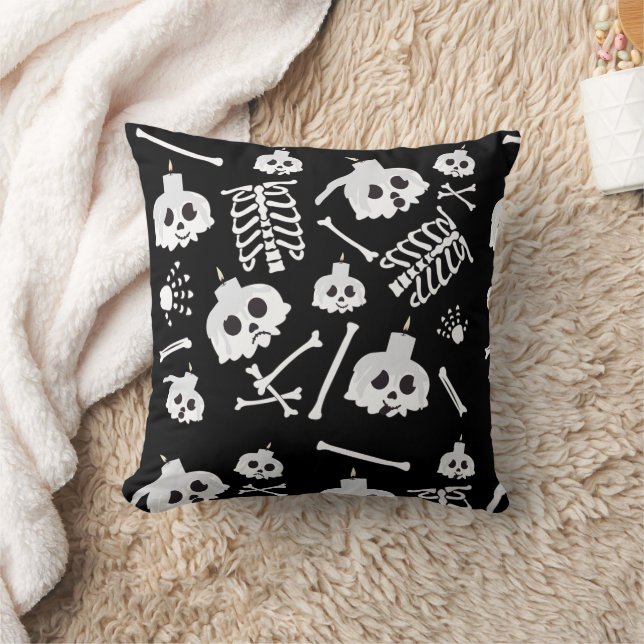 Halloween Skeleton Skull Bones Pattern Throw Pillow (Blanket)