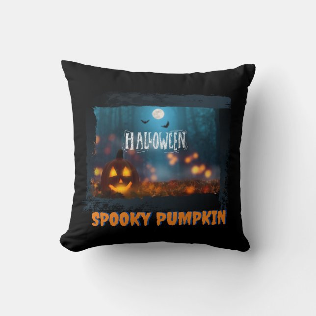 HALLOWEEN SPOOKY PUMPKIN THROW PILLOW (Front)