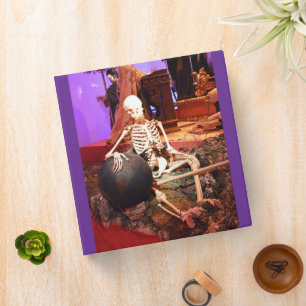 Halloween spooky skeleton 3 ring binder