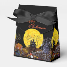 Halloween tent style favor box "Keep Running"