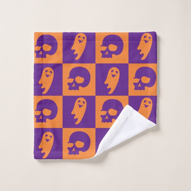 Halloween theme towel set. (Wash Cloth)