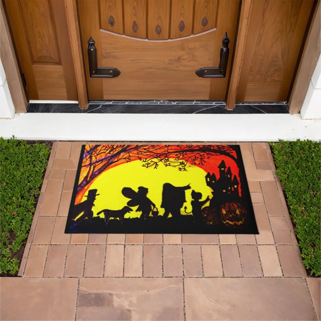 HALLOWEEN TRICK OR TREATERS  DOORMAT (Outdoor)