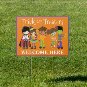 Halloween Trick or Treaters Welcome Here Sign
