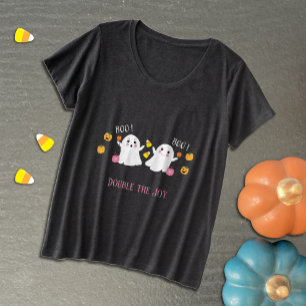 Halloween Twin Mom-to-Be T-Shirt Ghosts