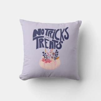 Halloween Vibes Kissen ・ No Tricks, Just Treats Throw Pillow