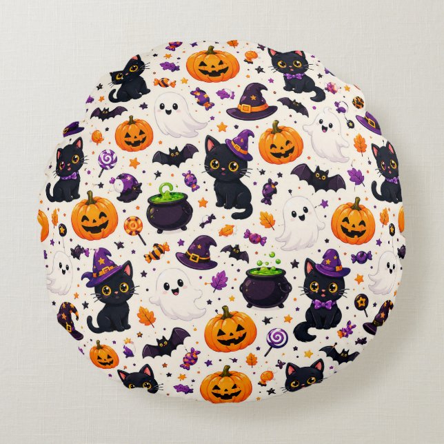 Halloween Witch Hats And Cats Pattern 🧙 Round Pillow (Front)