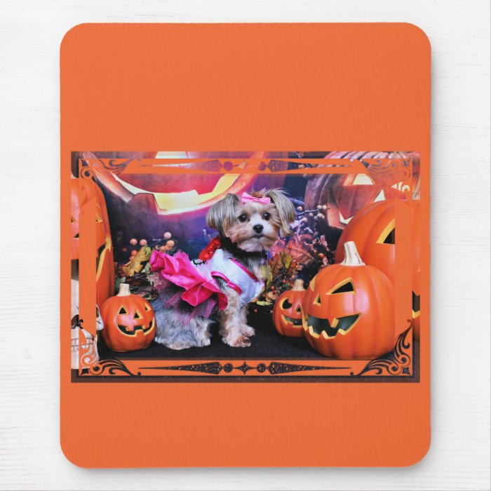 Halloween   Yorkie   Zoey Mouse Pad