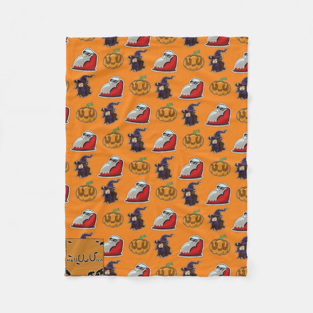 Halluwueen 2020 fleece blanket (Front)