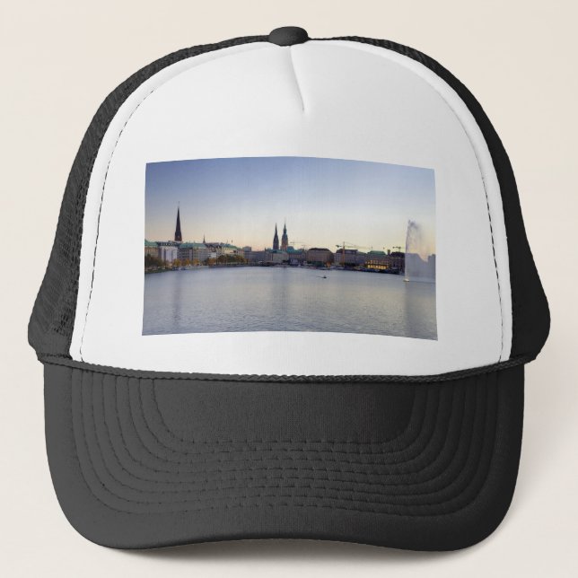 Hamburg Harbor Hafen Hamburger Deutschland Trucker Hat (Front)