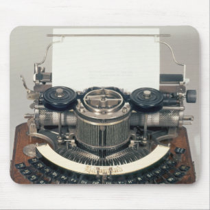 Hammond typewriter, with the ideal keyboard mouse pad
