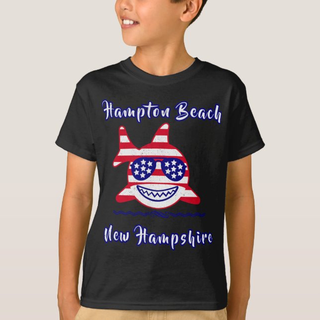 Hampton Beach New Hampshire Patriotic Usa Flag Whi T-Shirt (Front)