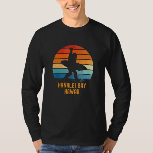 Hanalei Bay  Hawaii Sasquatch Souvenir T_Shirt