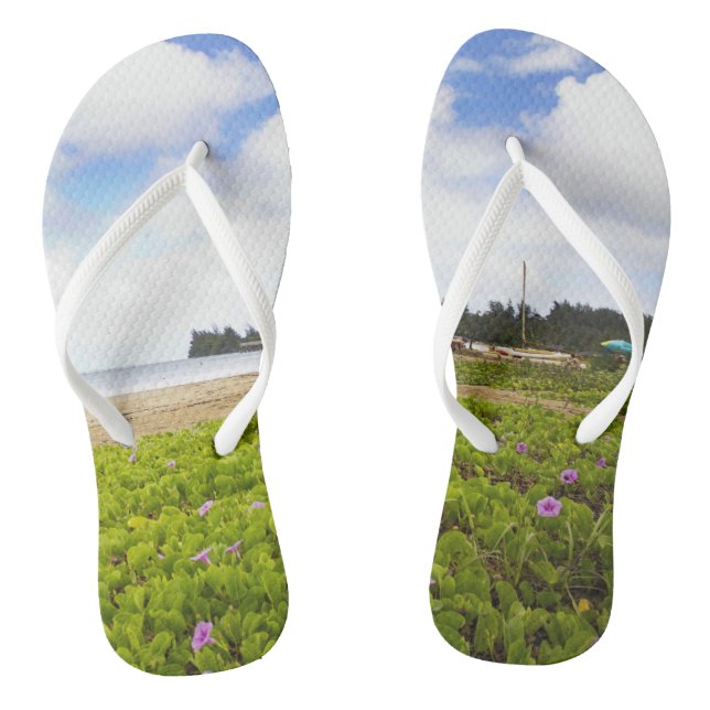 Hanalei Bay, Kauai Hawaii Beach Flip Flops (Footbed)