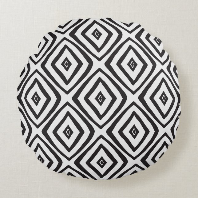 Hand drawn seamless pattern in black and white.  round pillow (Front)