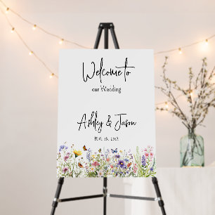 Hand drawn wildflowers welcome wedding sign