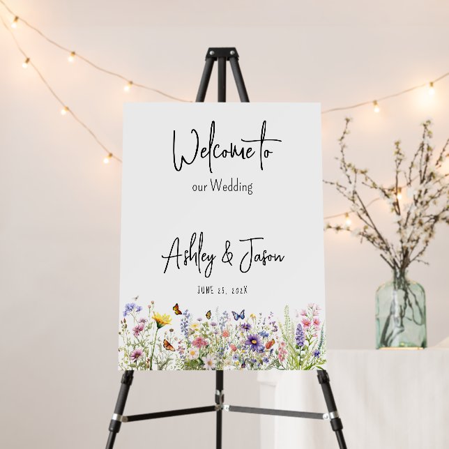 Hand drawn wildflowers welcome wedding sign (In Situ (Stand))