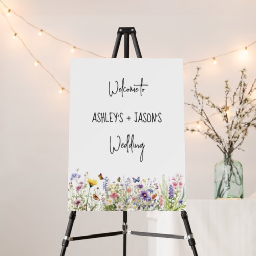 Hand drawn wildflowers welcome wedding sign