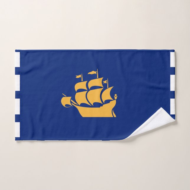 Hand Towel with Flag of Quebec City (Hand Towel)
