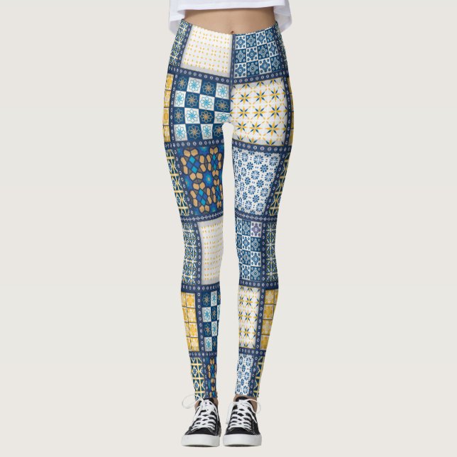 Handmade vintage quilted fabric. Cute leggings (Front)