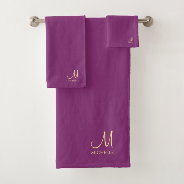 Handwritten Bordeaux & Gold Monogrammed Name Bath Towel Set (Insitu)
