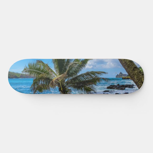 Hanging around... skateboard (Horz)